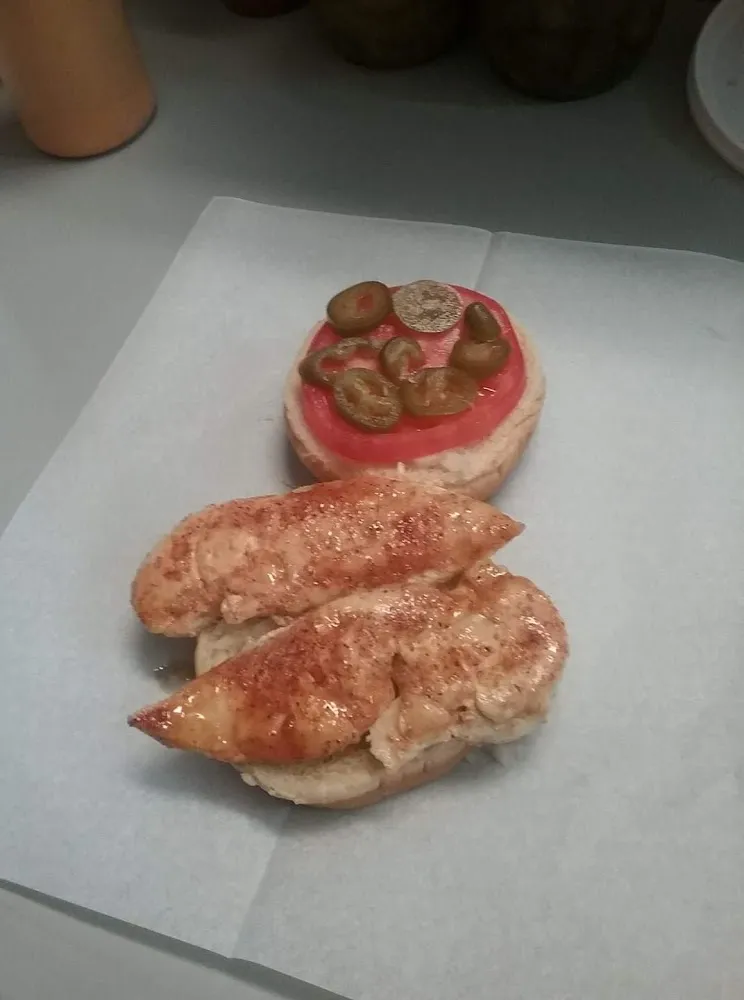 Grilled Chicken Sandwich w Tomato and Jalapenos